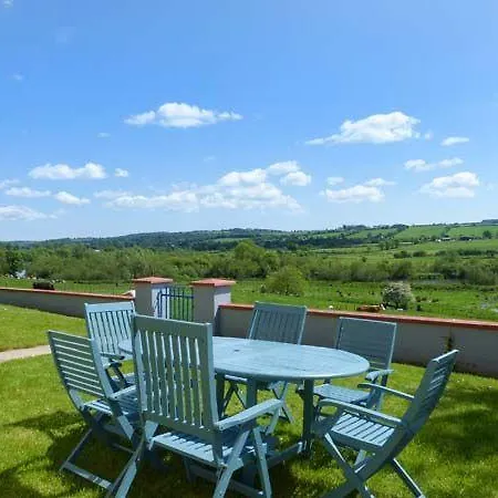 The Bride Valley Farmhouse * Castlerichard